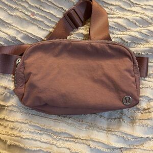 Authentic LuLu Lemon Everywhere Belt Bag. Dusty Rose color .